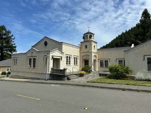 402 & 404 Church St, Scotia, CA 95565