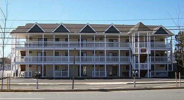 1st image of 202 Franklin Ave Unit 1