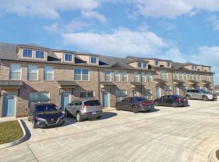1000-102 Henry Place Blvd, Clarksville, TN 37042