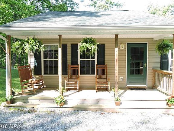 3rd image of 379 Fawn Dr