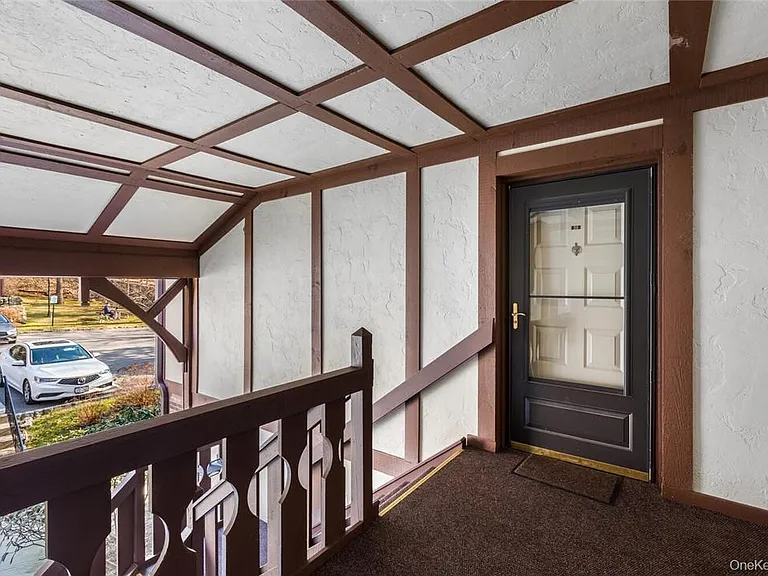 39 Foxwood Cir — Photo 13