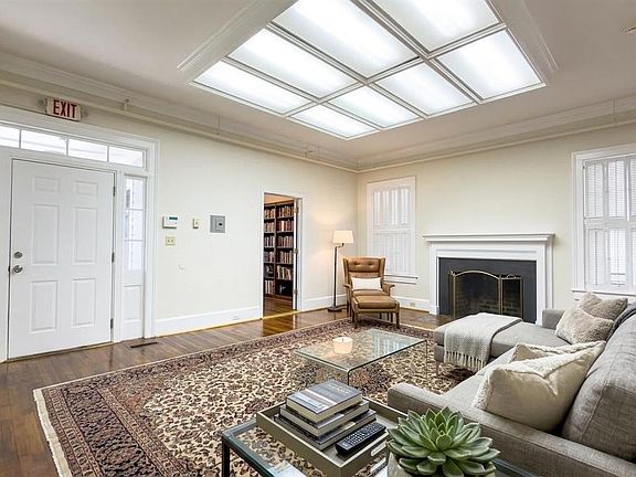 2nd image of 3339 Meadors Rd