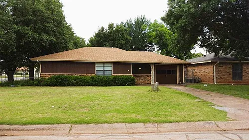 3001 Stearns Ave Photo 1