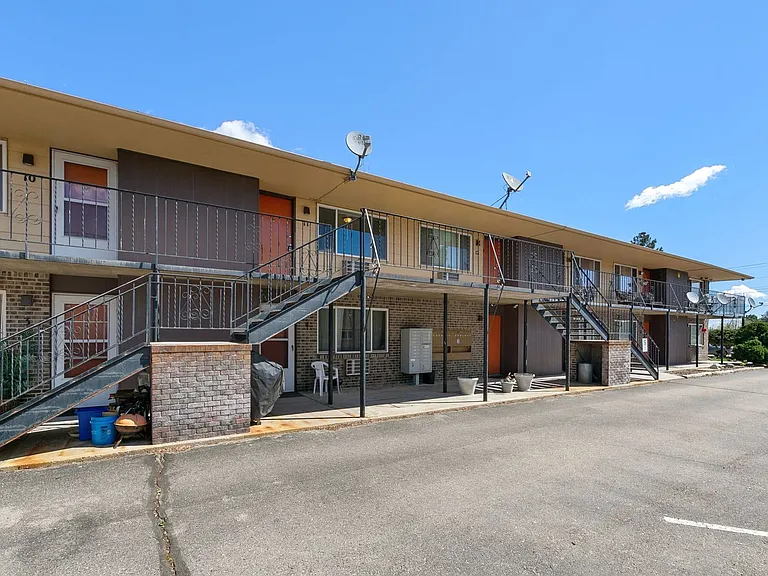 3342-3358 Butternut Dr — Photo 17