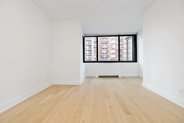 Sold by Jade Stone Real Estate Consulting | media 24