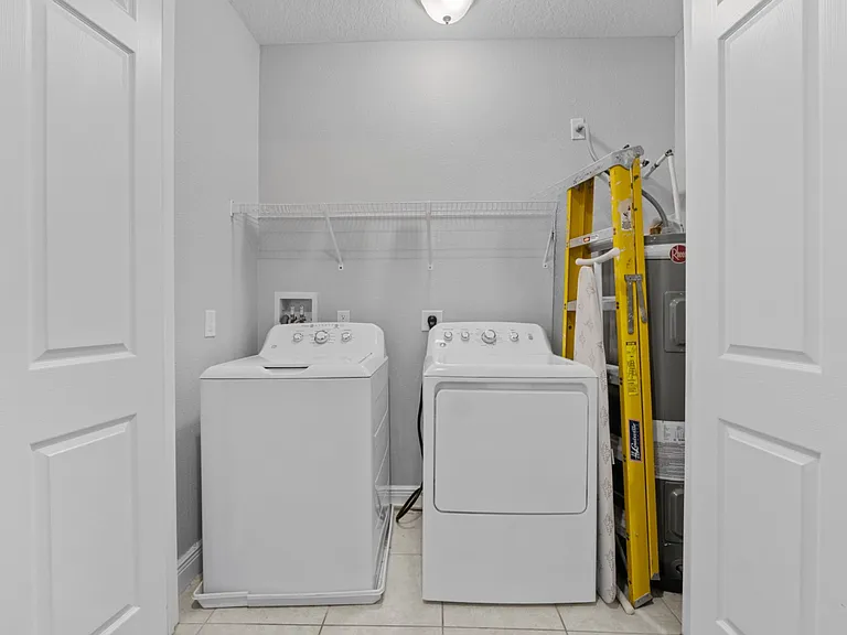 206 Aberdeen St — Photo 14