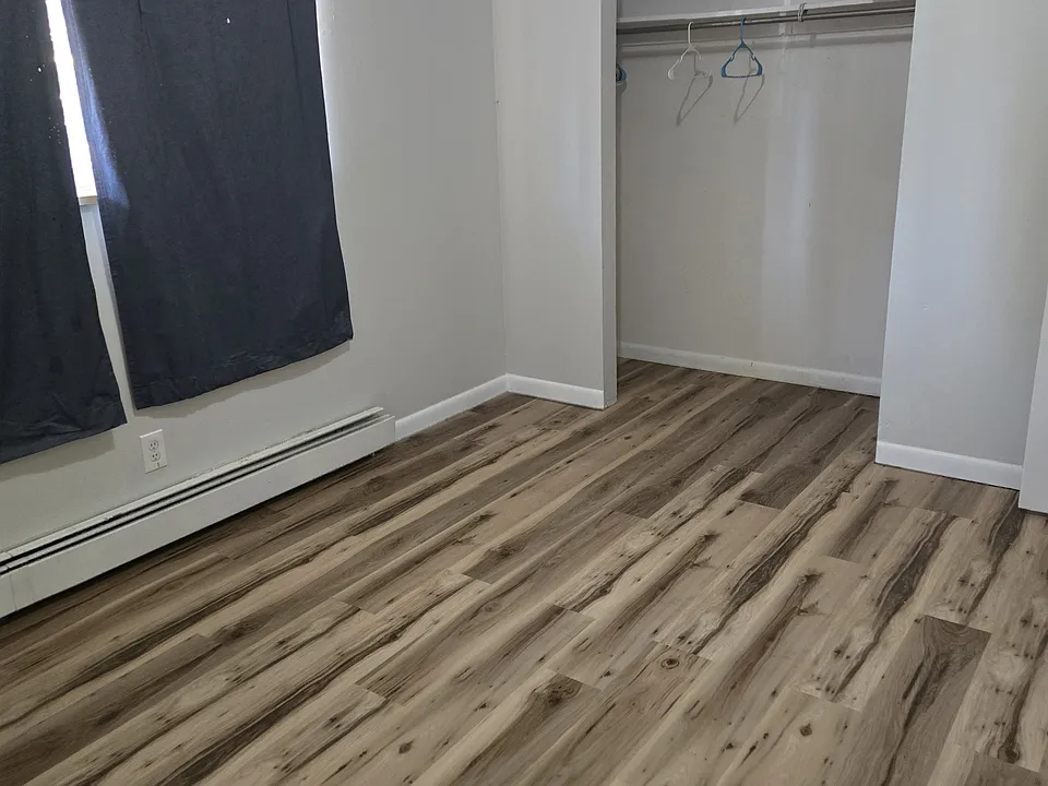 208 N Roosevelt Ave #2