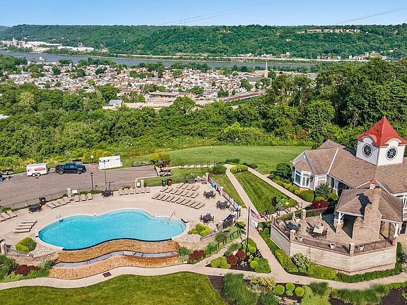 2nd image of 265 Skyview Ct