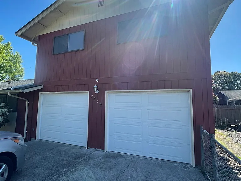 2250 32nd Ave — Photo 19