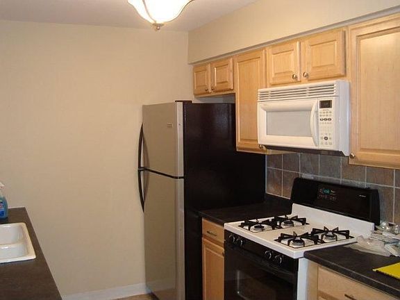 3rd image of 1654 Ishnala Dr APT 202