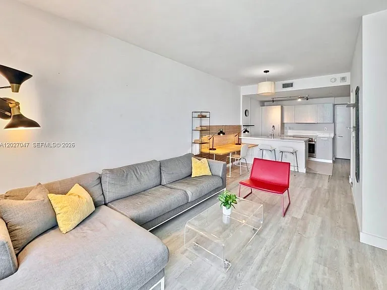 501 NE 31st St #1804 — Photo 2