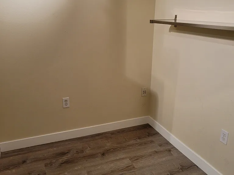 111 108th Ave NE #206 — Photo 36