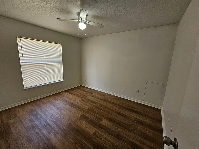2611 Hollow Ln — Photo 7