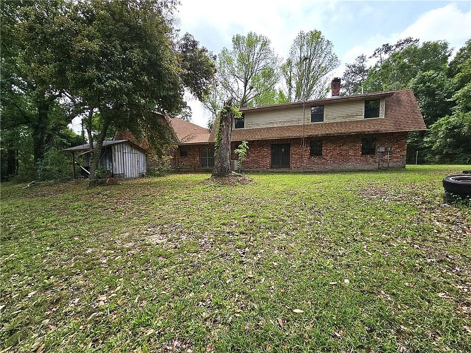 1st image of 40477 Crawford Landing Rd