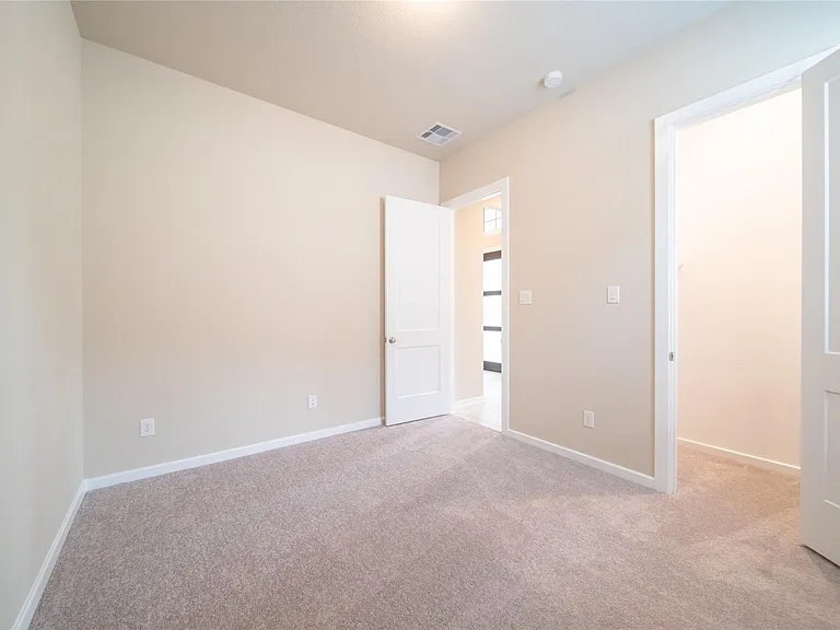 6007 Painted Plains Ln — Photo 16