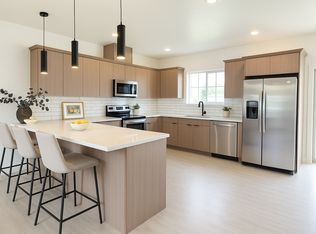 718 N Volland St #A110, Kennewick, WA