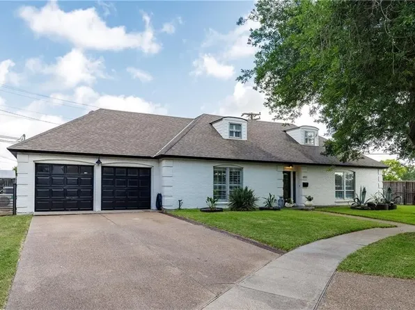 202 Dolphin Pl, Corpus Christi, TX 78411