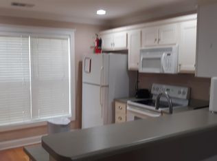 490 Barnett Shoals Rd APT 255, Athens, GA 30605