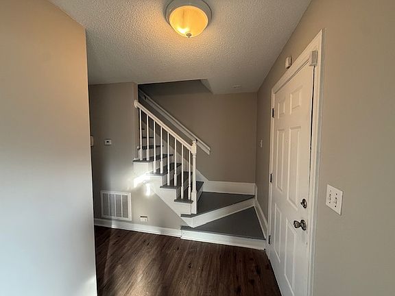 2nd image of 4 Swiftcreek Ct