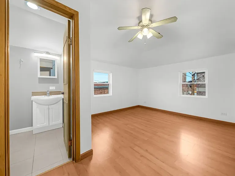 3841 S Lowe Ave #2 — Photo 10