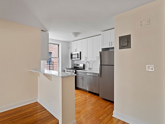 5th image of 30 E End Ave #6O