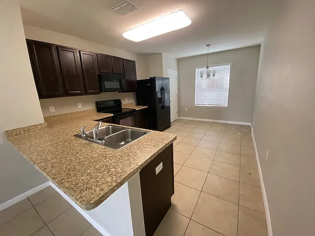 253 Arbor Lakes Dr — Photo 2