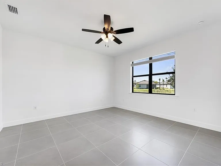 19226 Hinkley Dr — Photo 18