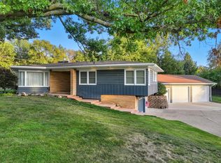 12 Mayridge Dr, Shenandoah, IA 51601