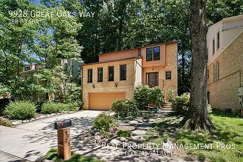 9928 Great Oaks Way Photo 1