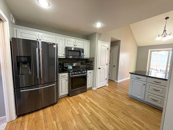 fridge kitchen_11022022