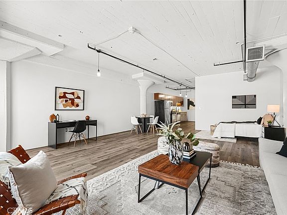 2nd image of 200 N San Fernando Rd APT 202