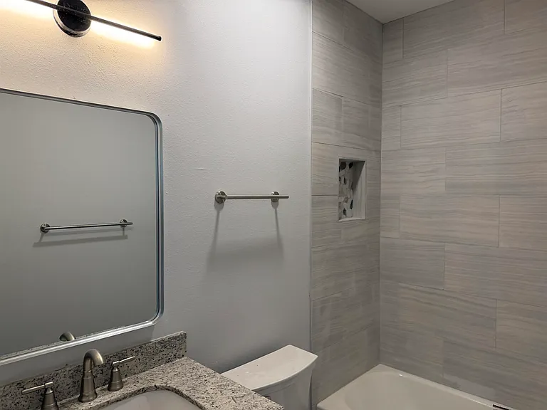 2111 Owens St #1 — Photo 26