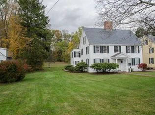 392 Main St, Amesbury, MA 01913