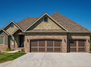 1277 S Amber Ridge Dr, Nixa, MO 65714