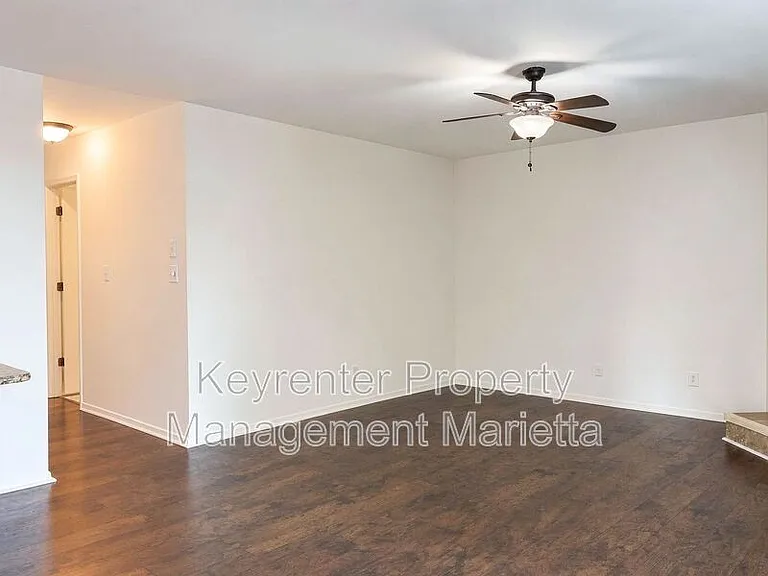 2190 Palmyra Dr — Photo 11