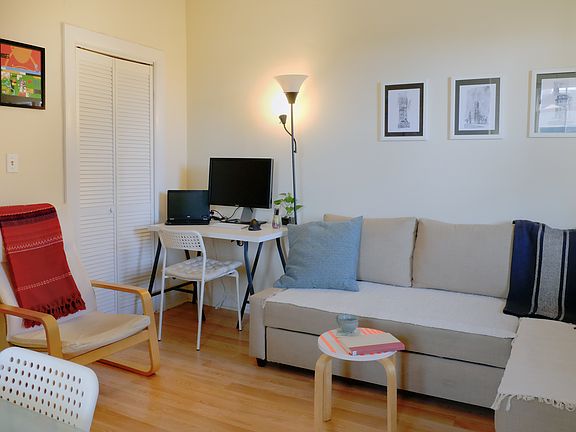 2nd image of 55 Queensberry St #12A