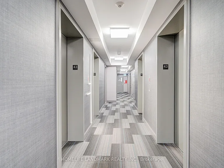 181 Dundas St E #4301 — Photo 2