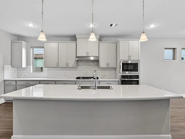 3123 Lantana Trl — Photo 12
