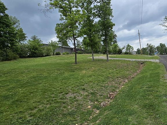 4th image of 53 Knox Dr