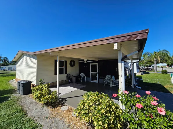 15753 Breezy Point Dr #151, North Fort Myers, FL 33917