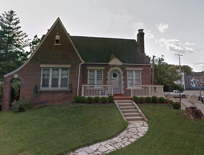 1st image of 322 S Eagleson Ave