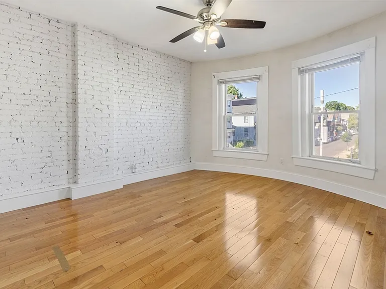 64 Florida St #2 — Photo 4