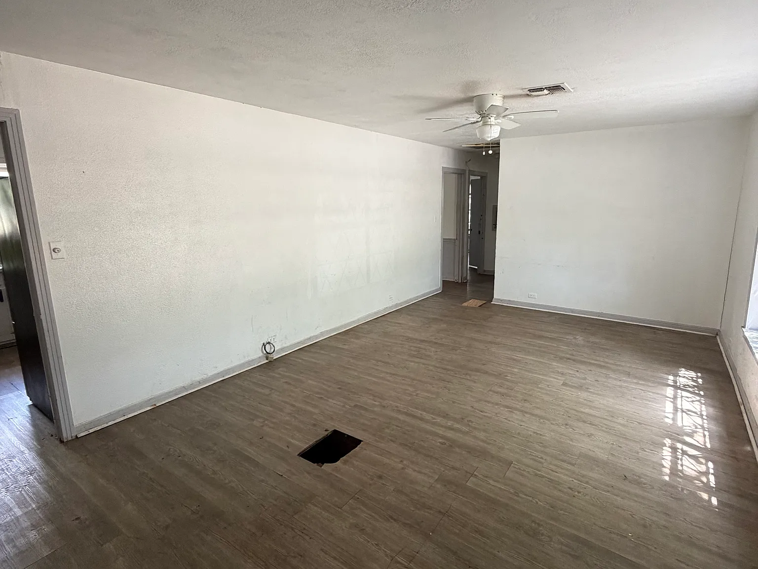 1511 E Texas Ave — Photo 2