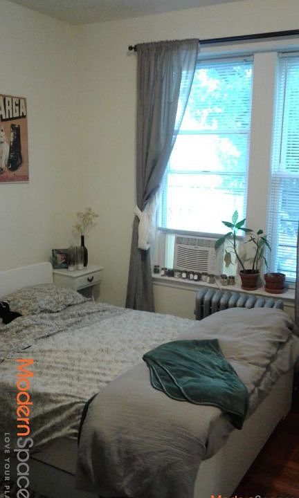 1st image of 2332 28th St APT 2F