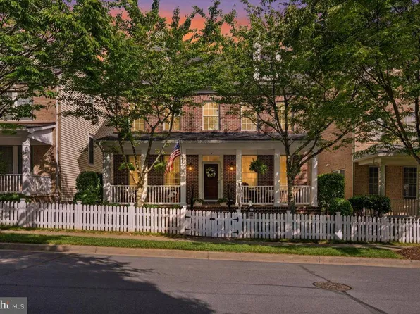 1006 Heritage Fields Ave, Rockville, MD 20850