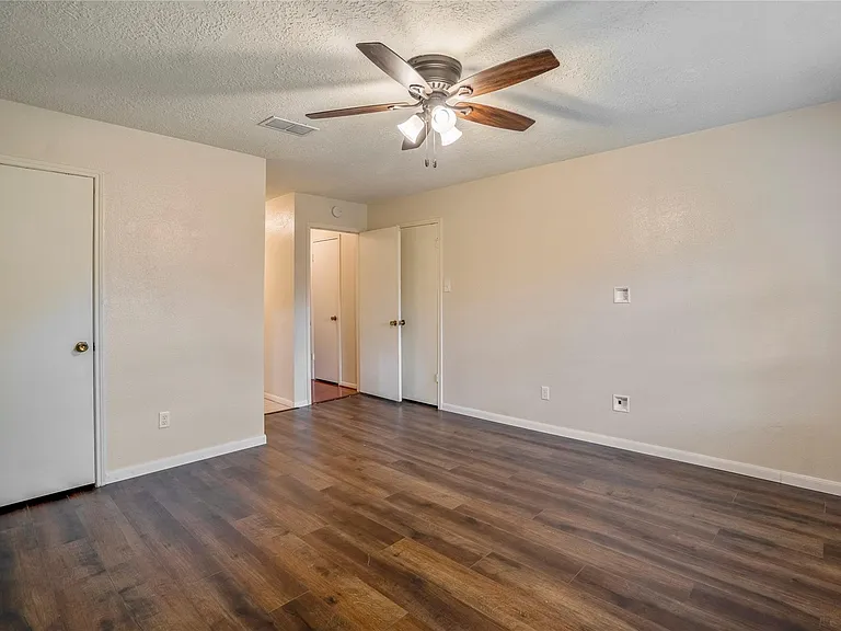 11817 Southlake Dr — Photo 20