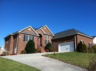569 Free Hill Rd, Gray, TN 37615