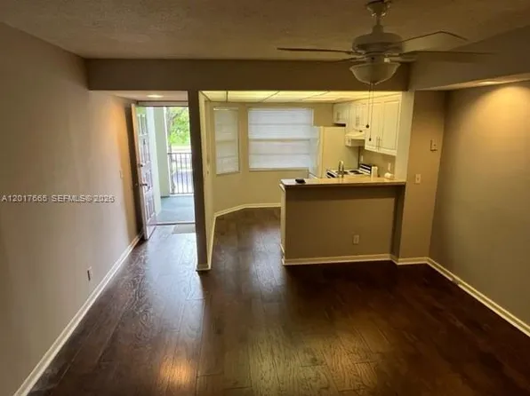 1300 SW 130th Ave APT 210F, Hollywood, FL 33027