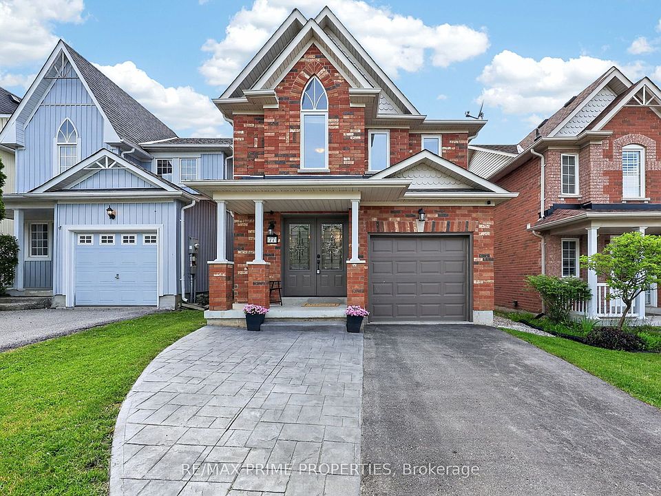 1st image of 77 Margaret Graham Cres