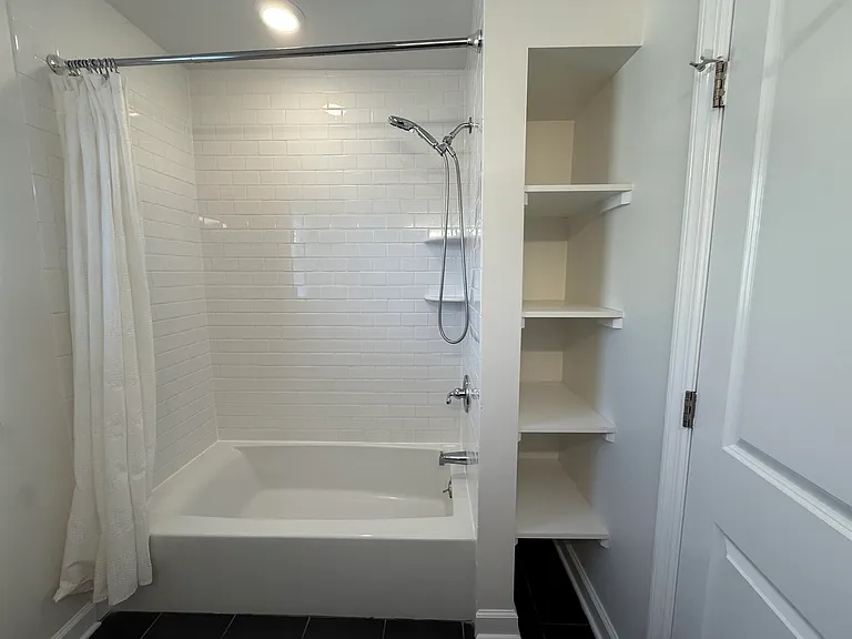 715 Humboldt St — Photo 11